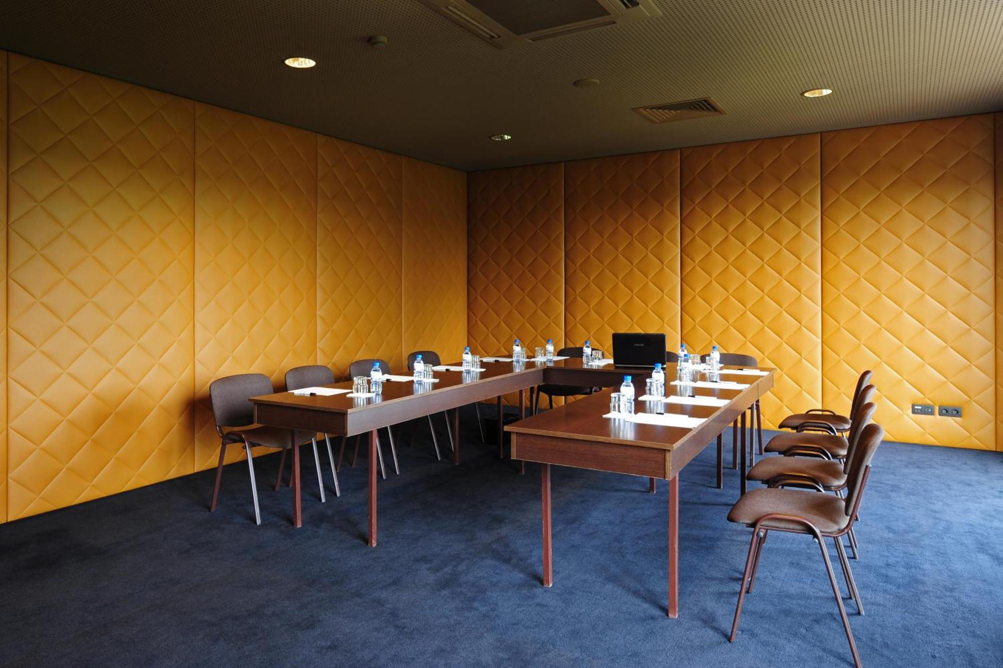 Hotel De Guimaraes Business & Spa ภายนอก รูปภาพ