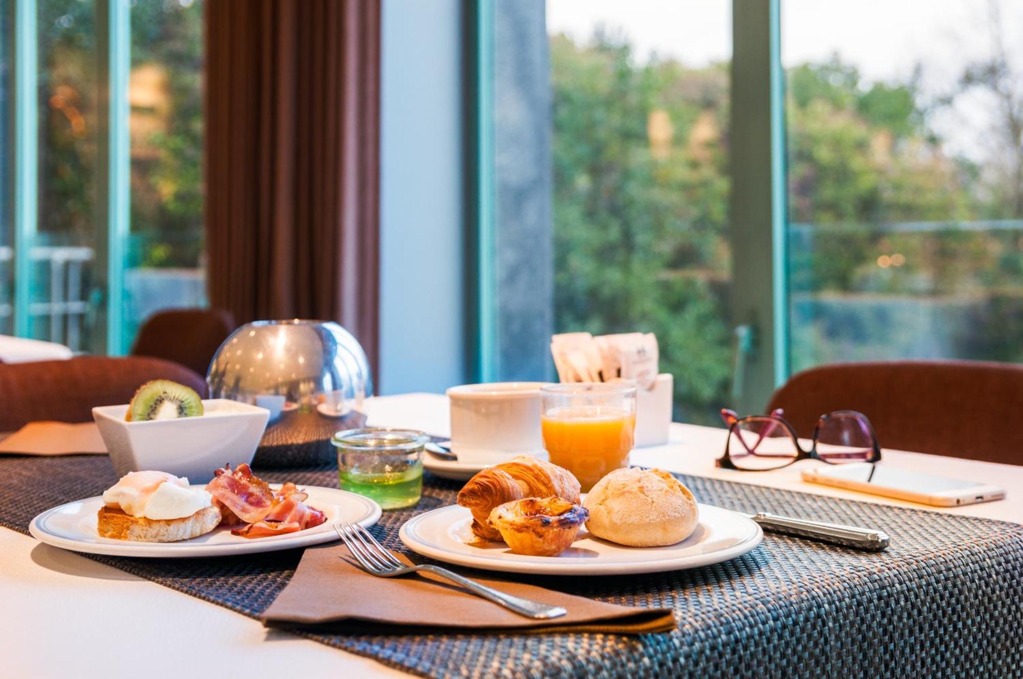Hotel De Guimaraes Business & Spa ภายนอก รูปภาพ