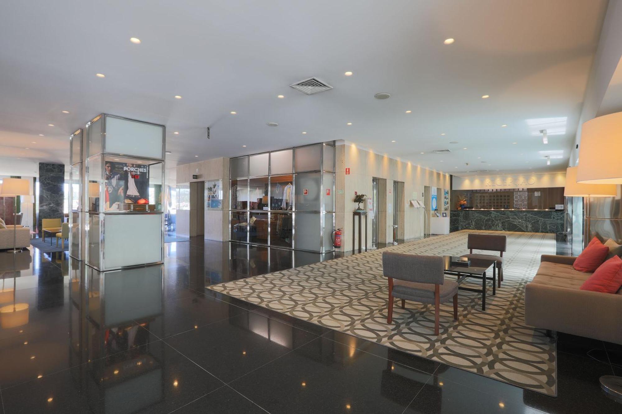 Hotel De Guimaraes Business & Spa ภายนอก รูปภาพ