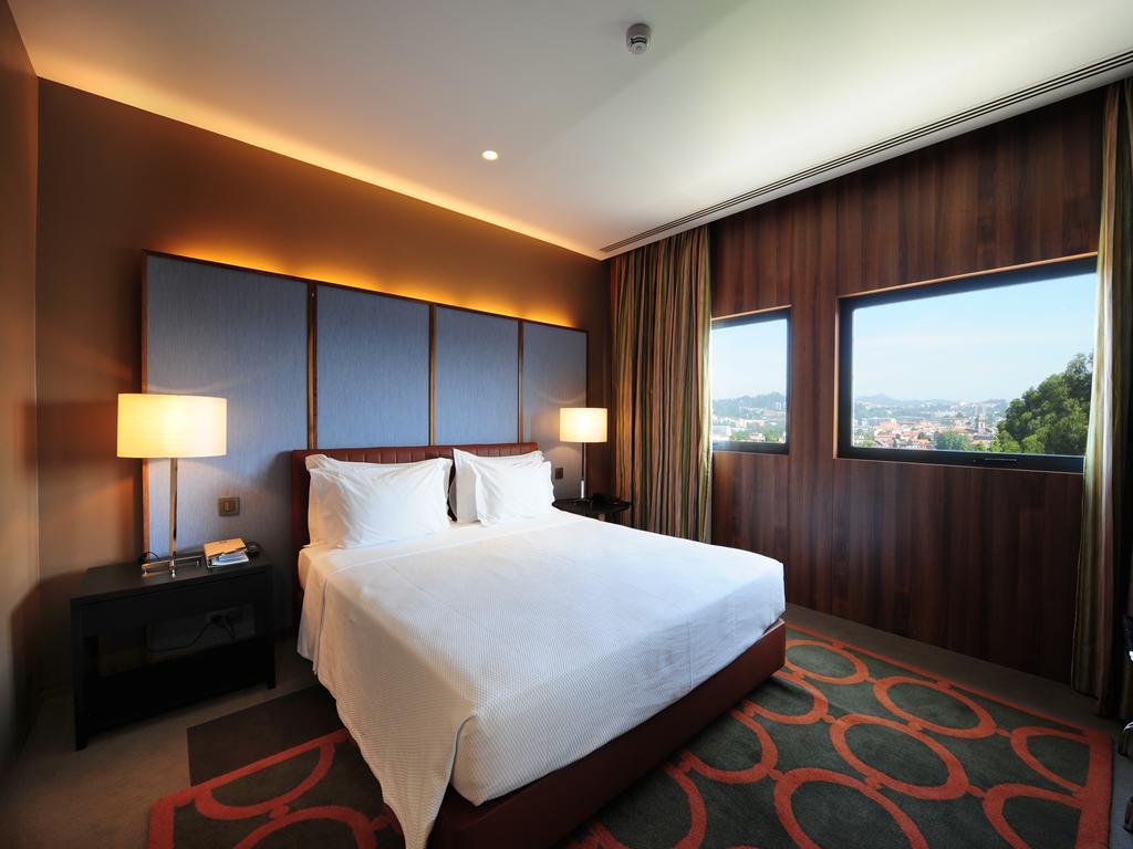 Hotel De Guimaraes Business & Spa ภายนอก รูปภาพ