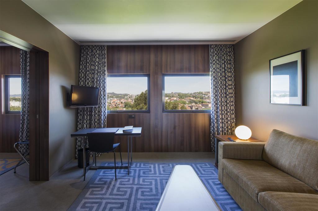 Hotel De Guimaraes Business & Spa ภายนอก รูปภาพ