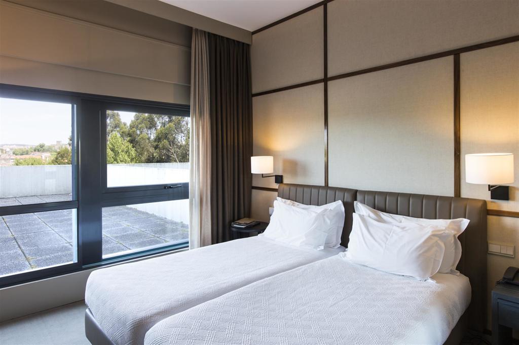 Hotel De Guimaraes Business & Spa ภายนอก รูปภาพ